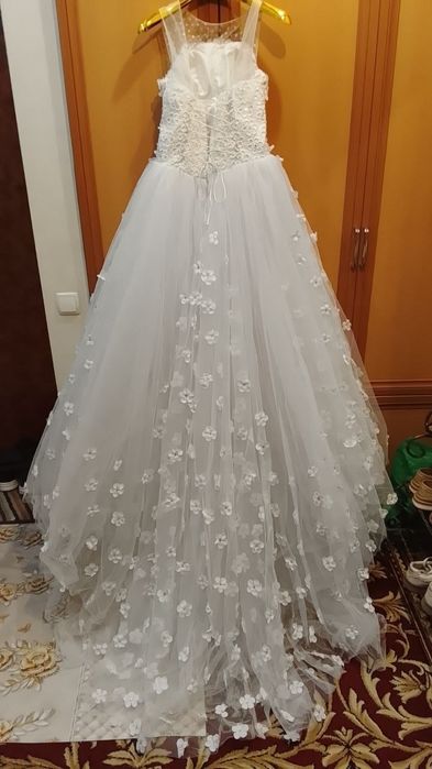 Продается свадебное платье