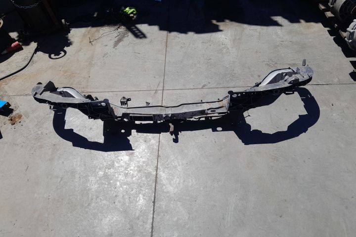 Trager / Calandru AM51-8B041-A AM51-8B041-A Ford C-Max a 2-a generati