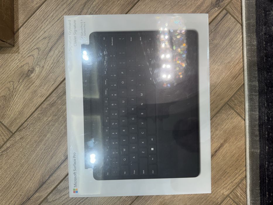 Microsoft Surface Pro 9 i7 / 16GB / 256GB / 120 Гц 2.8K экран.