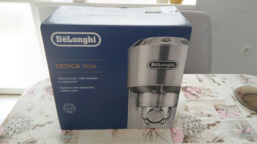 Кафе машина Delonghi с Гаранция