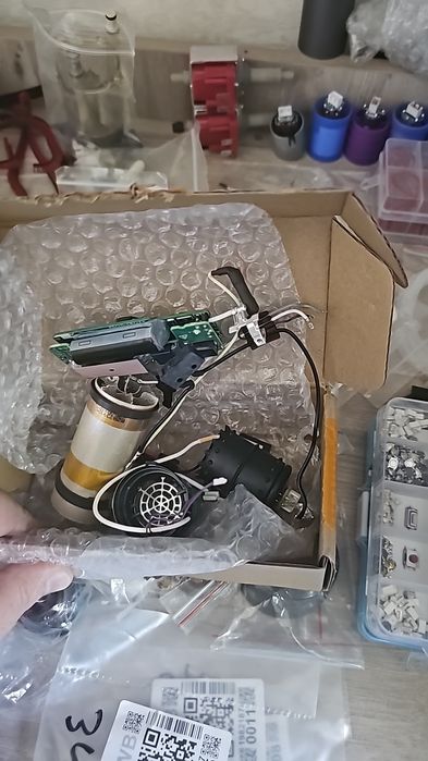 Всё для пылесоса,стайлера и увлажнитель дайсон