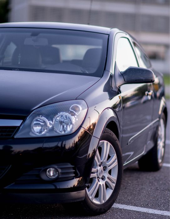 Opel Astra GTC 1.6