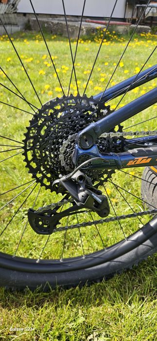 E-bike full suspensie