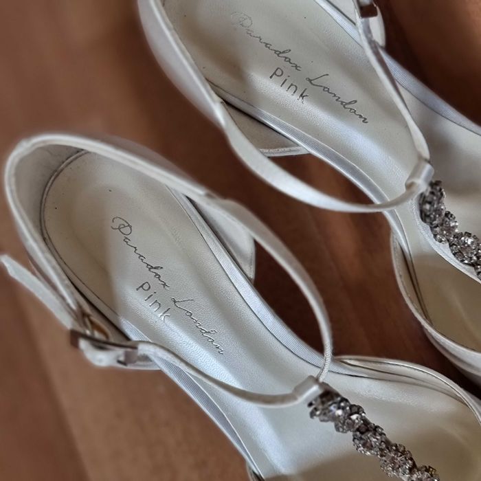 Булчински обувки на ток от сатен, размер 37 (бели сватбени сандали)