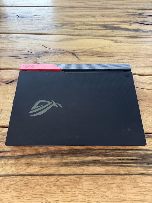 Leptop Gaming Asus ROG STRIX G513QY