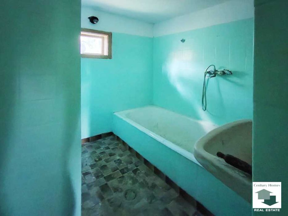 170272 Къща с гараж в живописното с. Катранджии, Община Дряново