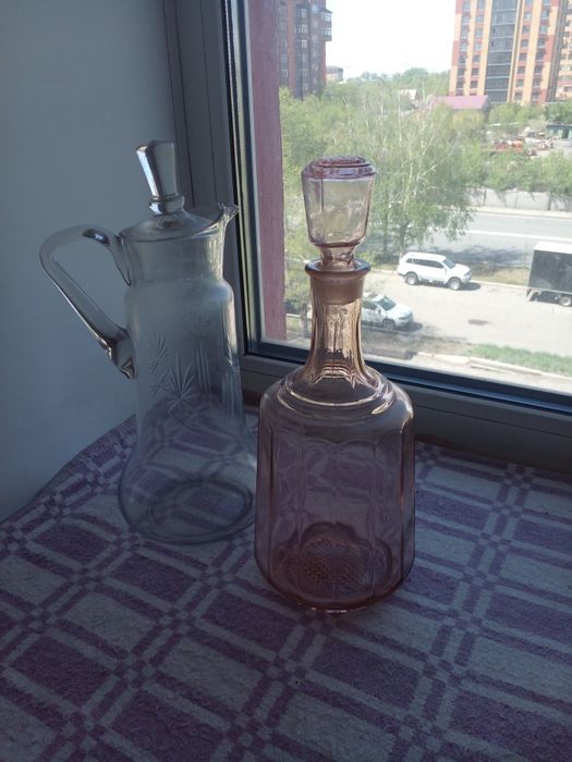 Графин граненый советский