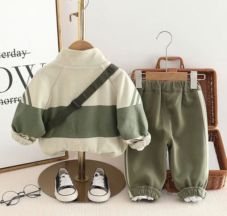 Продам новые детские спортивные костюмы, размеры 80, 100, 110