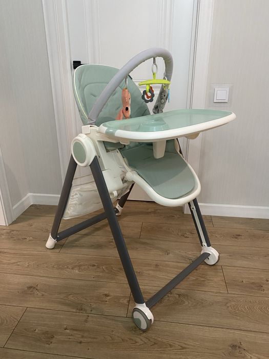 Стульчик для кормления.