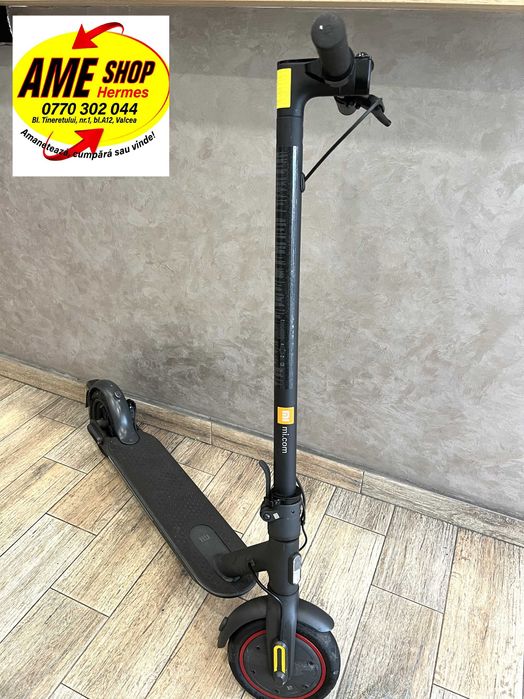 Trotinetă Electrică Xiaomi Mi Pro 2, Viteza: 25km/h, Putere motor: 300w!