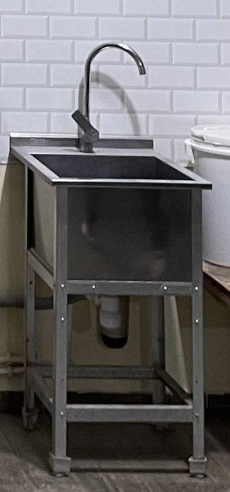 Мойка из нержавеющей стали для предприятий общественного питания