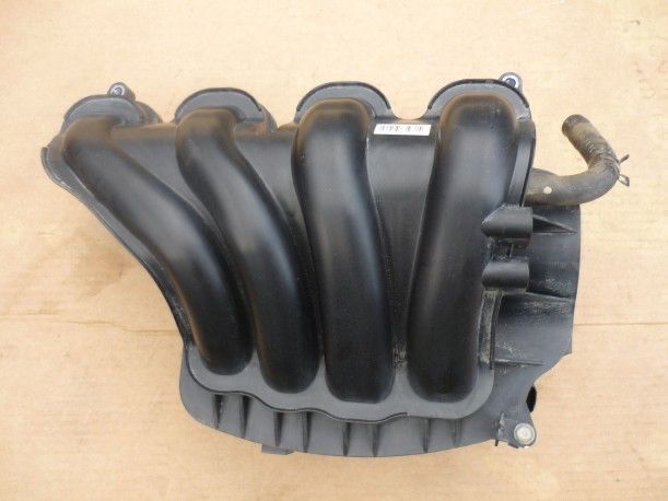 Впускной колектор