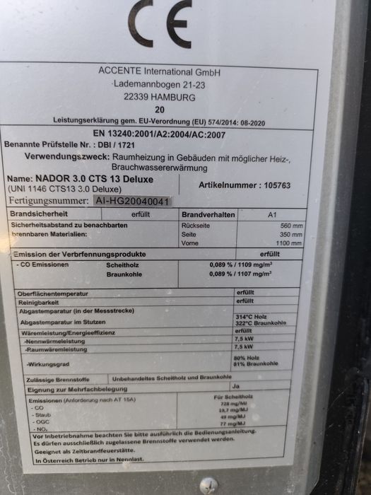 Sobă șemineu pe lemn