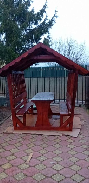 Vând foișor rustic de 8 persoane, atat de pe stoc cât si pe comandă