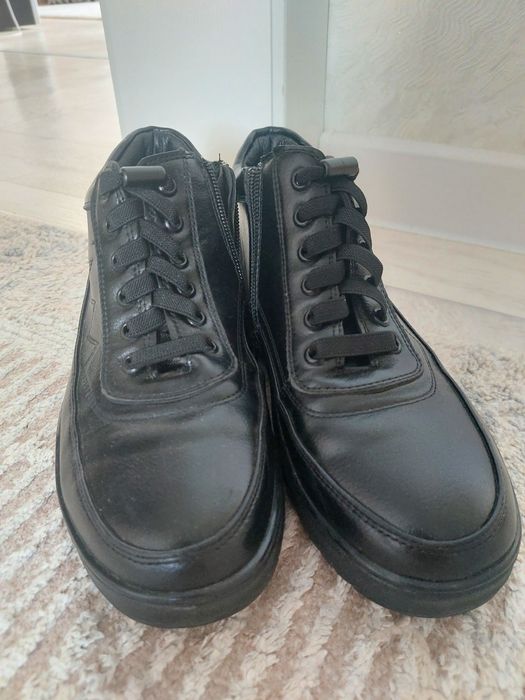 Продам обувь на мальчика