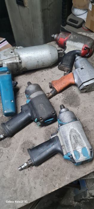 Vănd lot de pistoale pneumatice