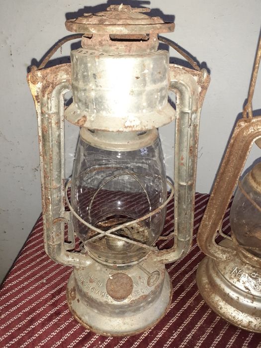 Стари газови лампи и фенери