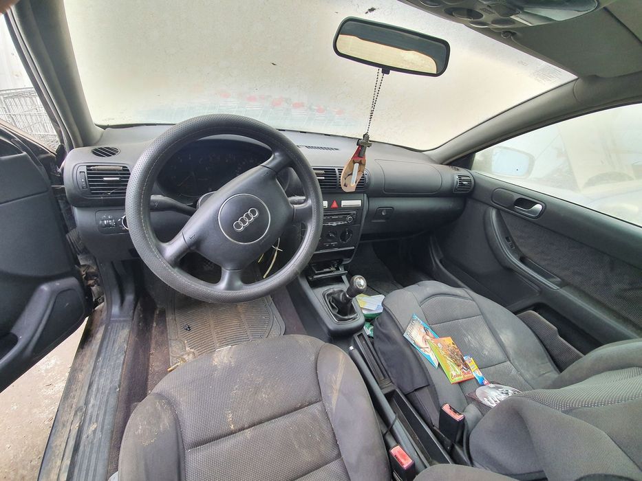 Dezmembrari  Audi A3 (8L1)  1996  > 2003 1.6 Benzina