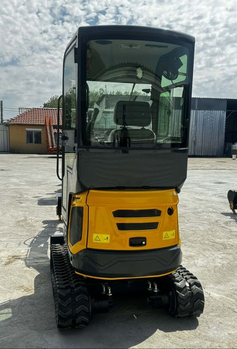 Нов мощен мини багер Kubota
