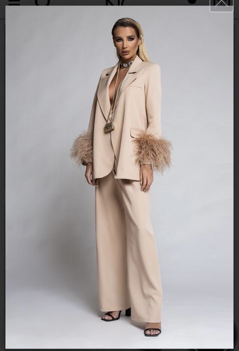Костюм Nikole Collection с пера.