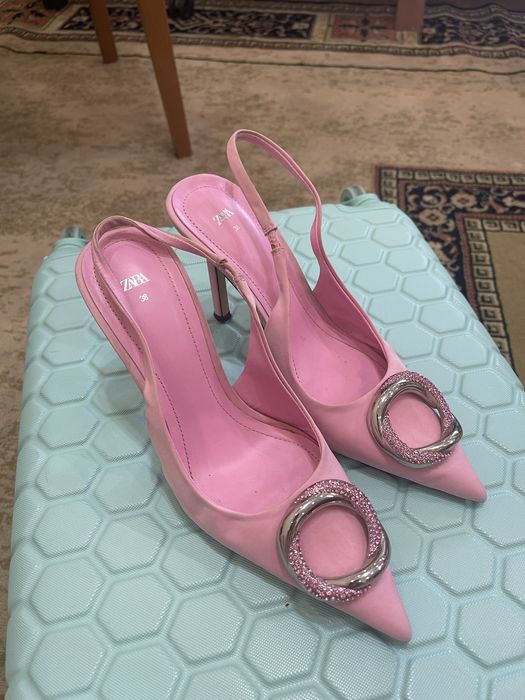 Туфли 38, 39  размеров