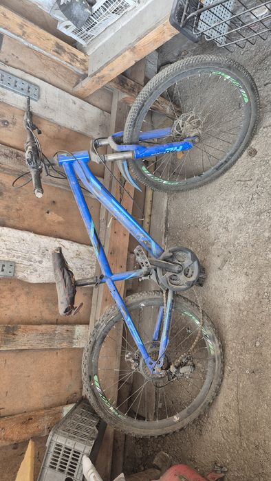 Продам велосипед едет