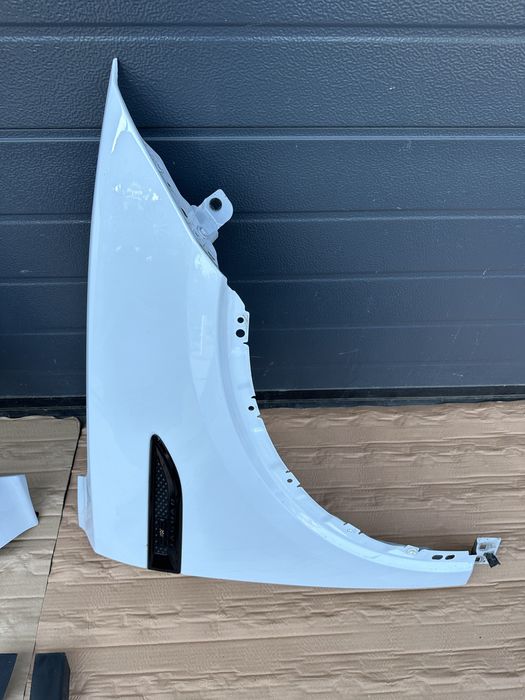 Aripi / Aripa stanga, Aripa dreapta Jaguar E Pace X540