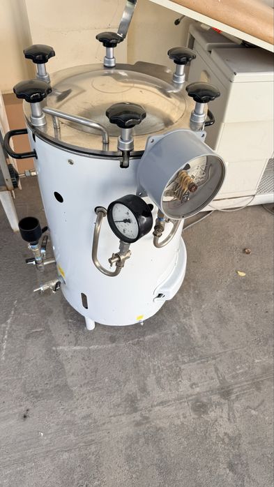 Срочни продам автоклав ВК-50-01