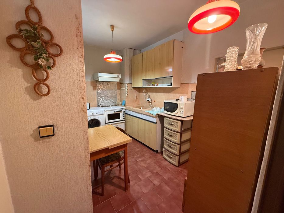 Продава се Четиристаен апартамент в Стара Загора, Три чучура - юг - 75 кв.м за 1014 €/кв.м - Снимка #9