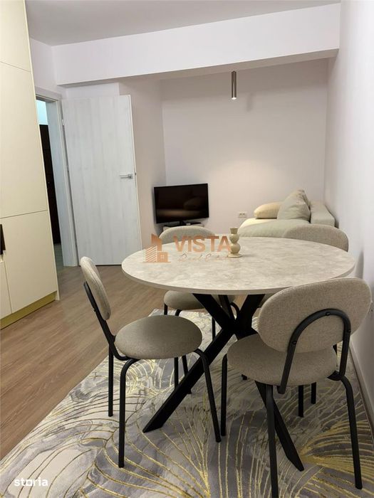 Apartament de inchiriat 3 camere, Tractorul, Brasov — fotografia 1