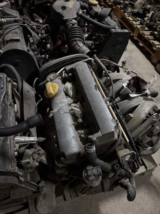 Двыгатель Опел вектра Бешка привазной 1,8