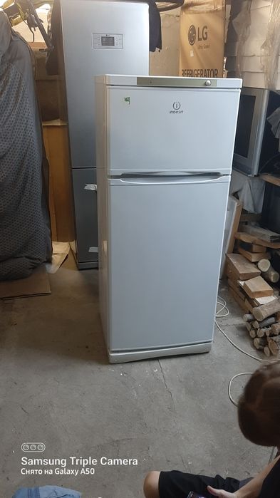 Продам холодильник