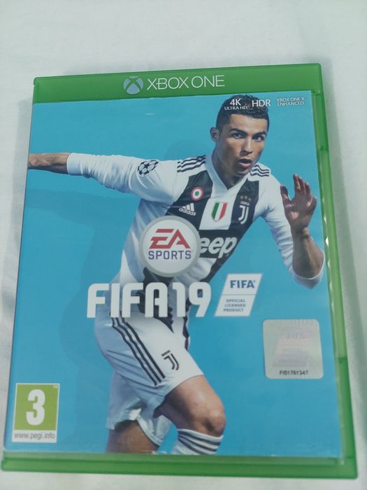 Vând FIFA 19 pentru Xbox one