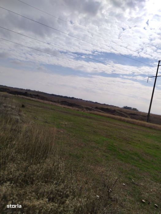 Teren intravilan zona Damila, 800 mp cu deschidere de 40m