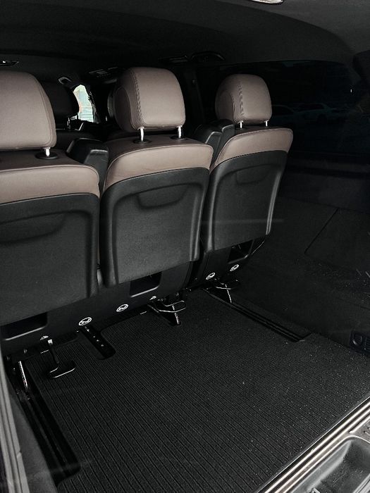 Аренда Mercedes V-Class с водителем