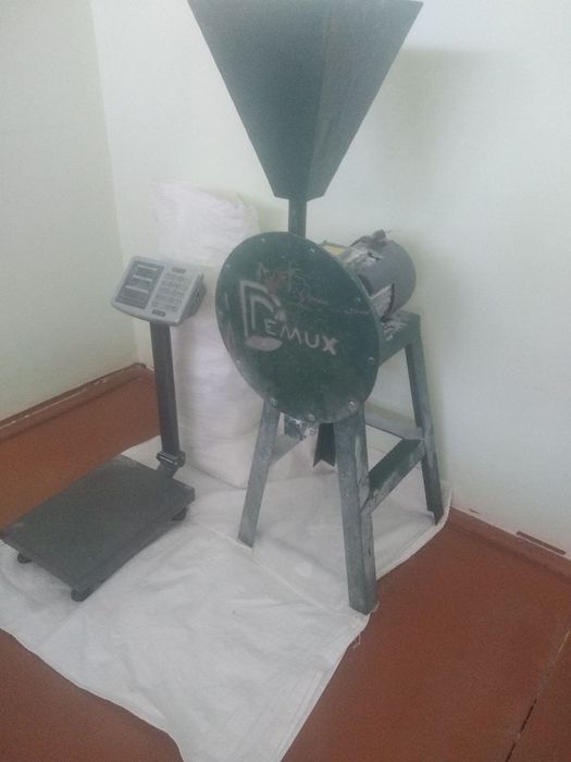 Ок канд опарати сотилади