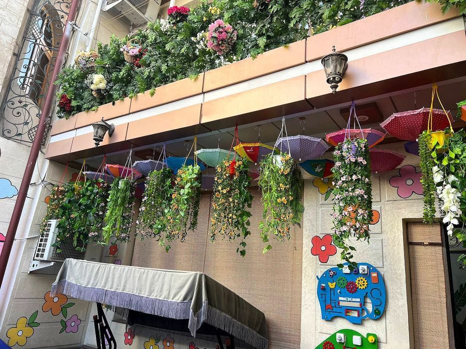 Искусственные цветы и деревья прокат.