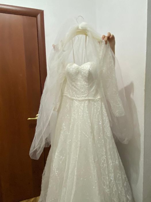 Продам свадебное платье
