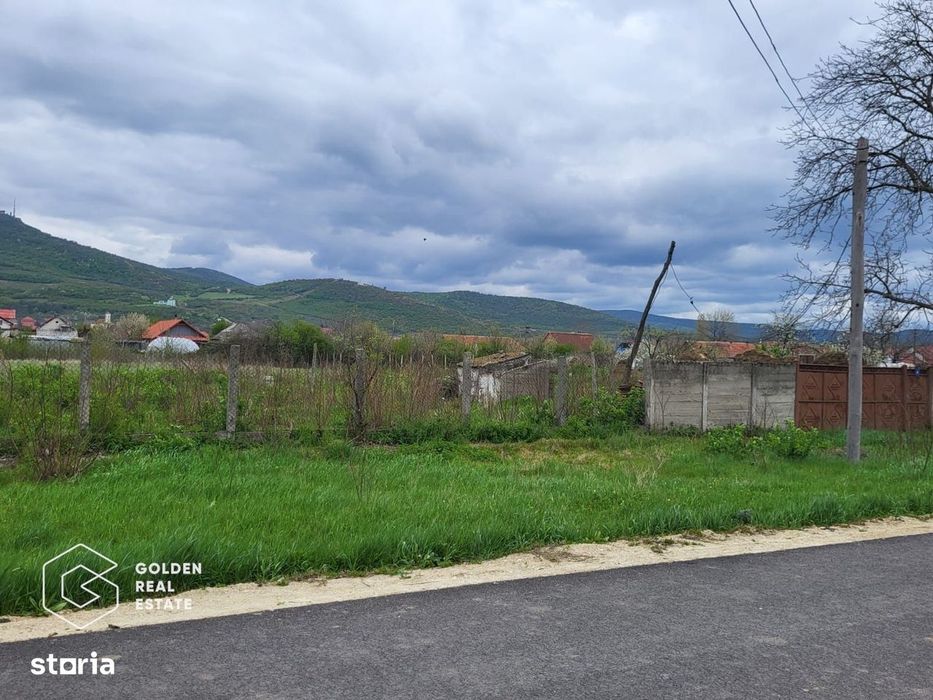 Teren intravilan, comuna Siria