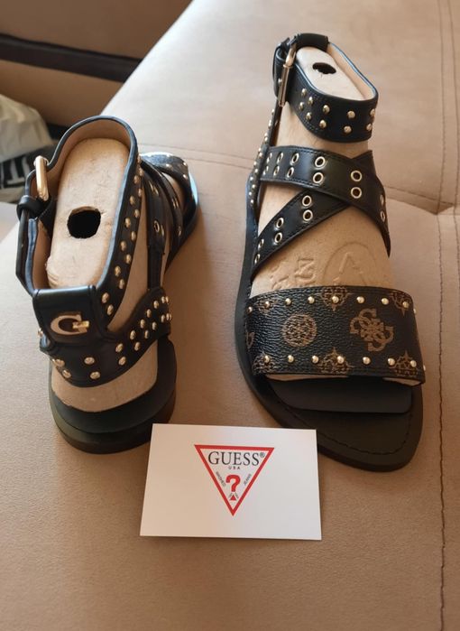 Оригинални сандали Guess