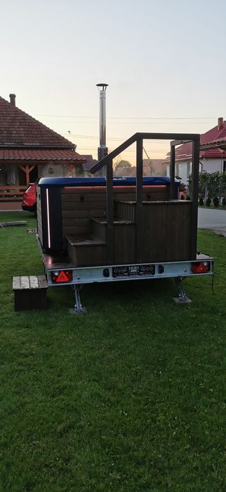 Ciubar mobil/jacuzzi Deluxe de Inchiriat