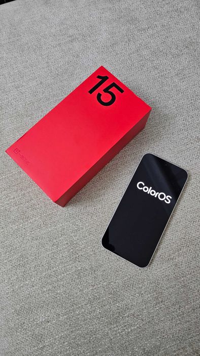 OnePlus 15.  12/256. Новый в наличие