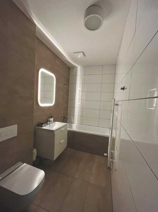 Дава се под наем Двустаен апартамент в Пловдив, Център - 59 кв.м за 178.5 € - Снимка #2