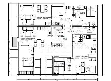 Четириетажна сграда под наем в центъра на София