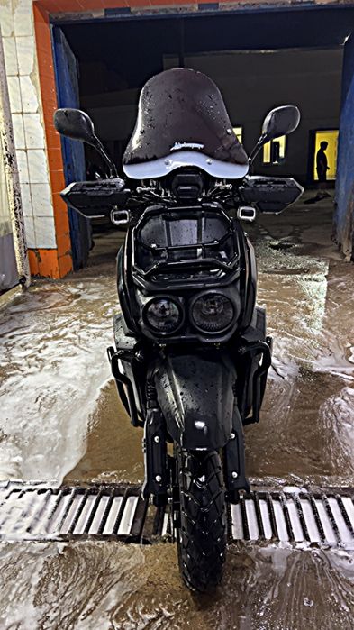 Скутер Vilimi Tank 150