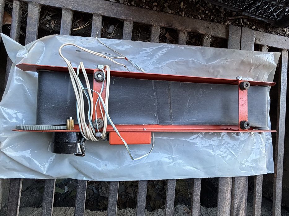 Робко 01, флопи диск и захранване за правец