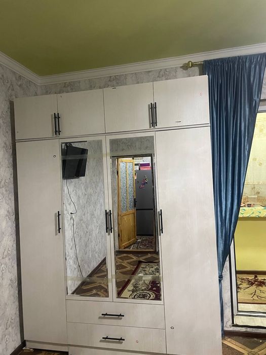 Shkaf sotiladi dastafka ustanovka bepul