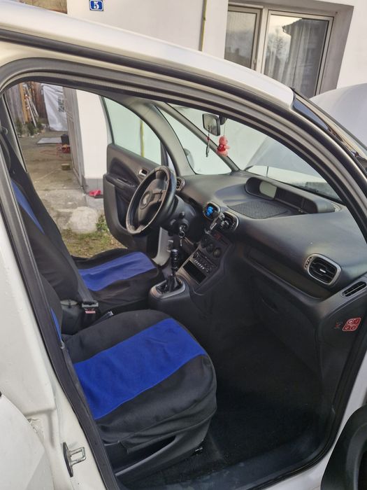 Vând Citoren C3 Picasso