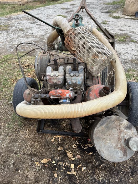 Мотопомпа . Дизельная двигатель