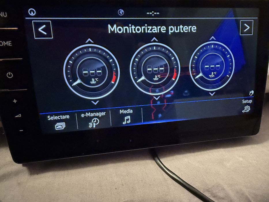Vând navigație originala VW MIB2.5 Discover Pro cu display de 9.2 inch